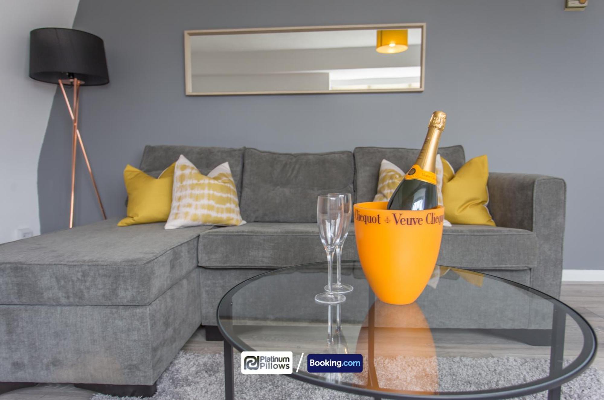 Oxford Apt Near Jr Hospital & Universities, Great Weekly & Long Stay Offers Luaran gambar